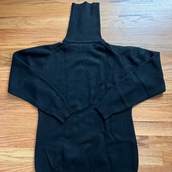 Vintage Ballantyne black cashmere turtle neck, womens size XS- S Scotland - Picture 4 of 4